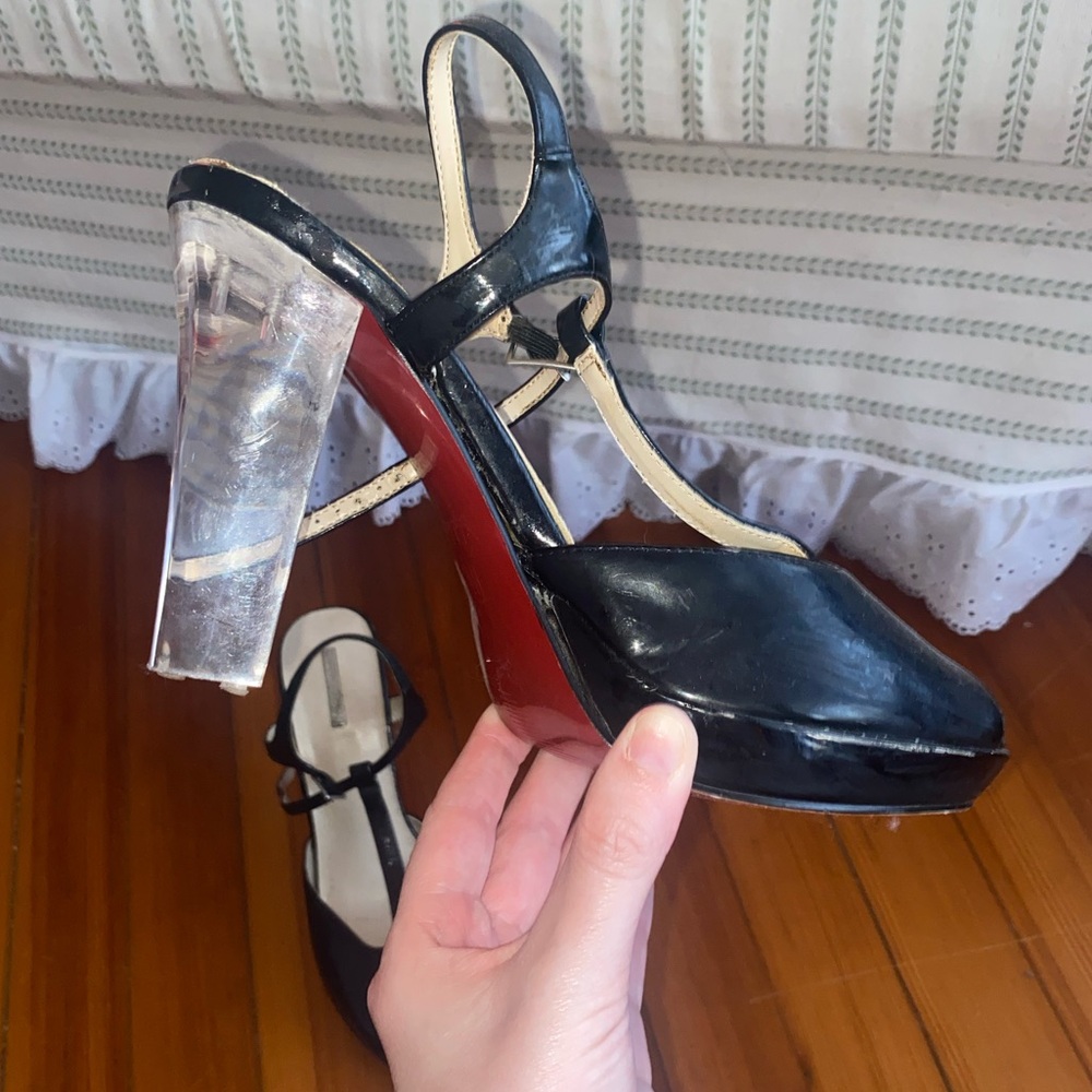 Vintage 90s clear acrylic heels